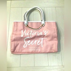 Victoria Secret Tote.